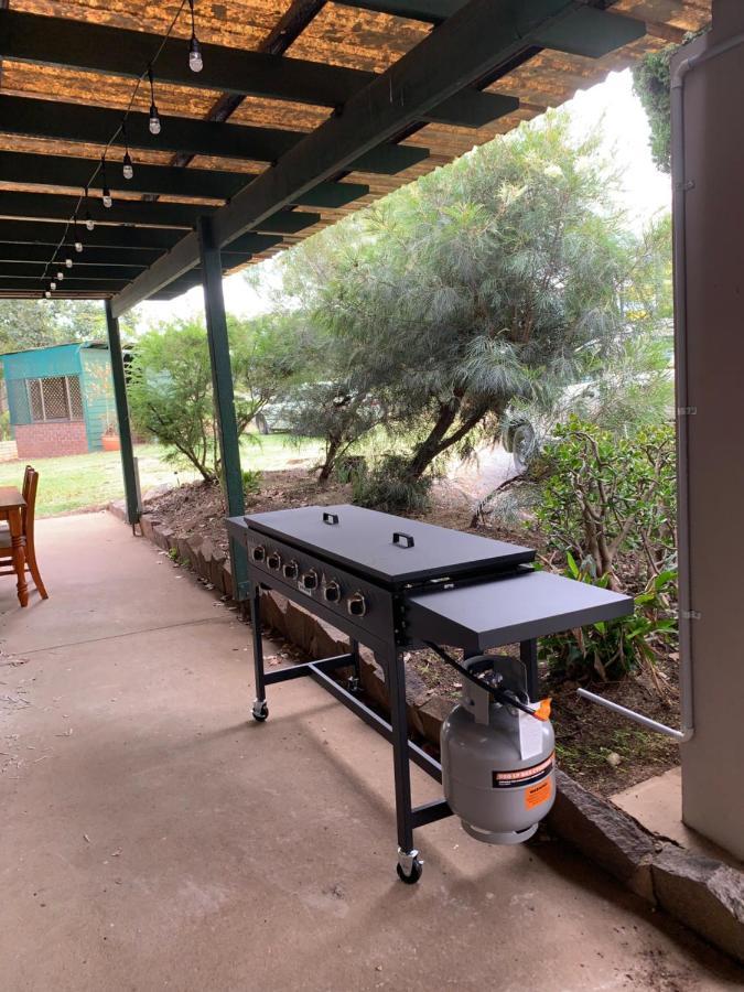 Motel Holliday Kingaroy Exterior foto
